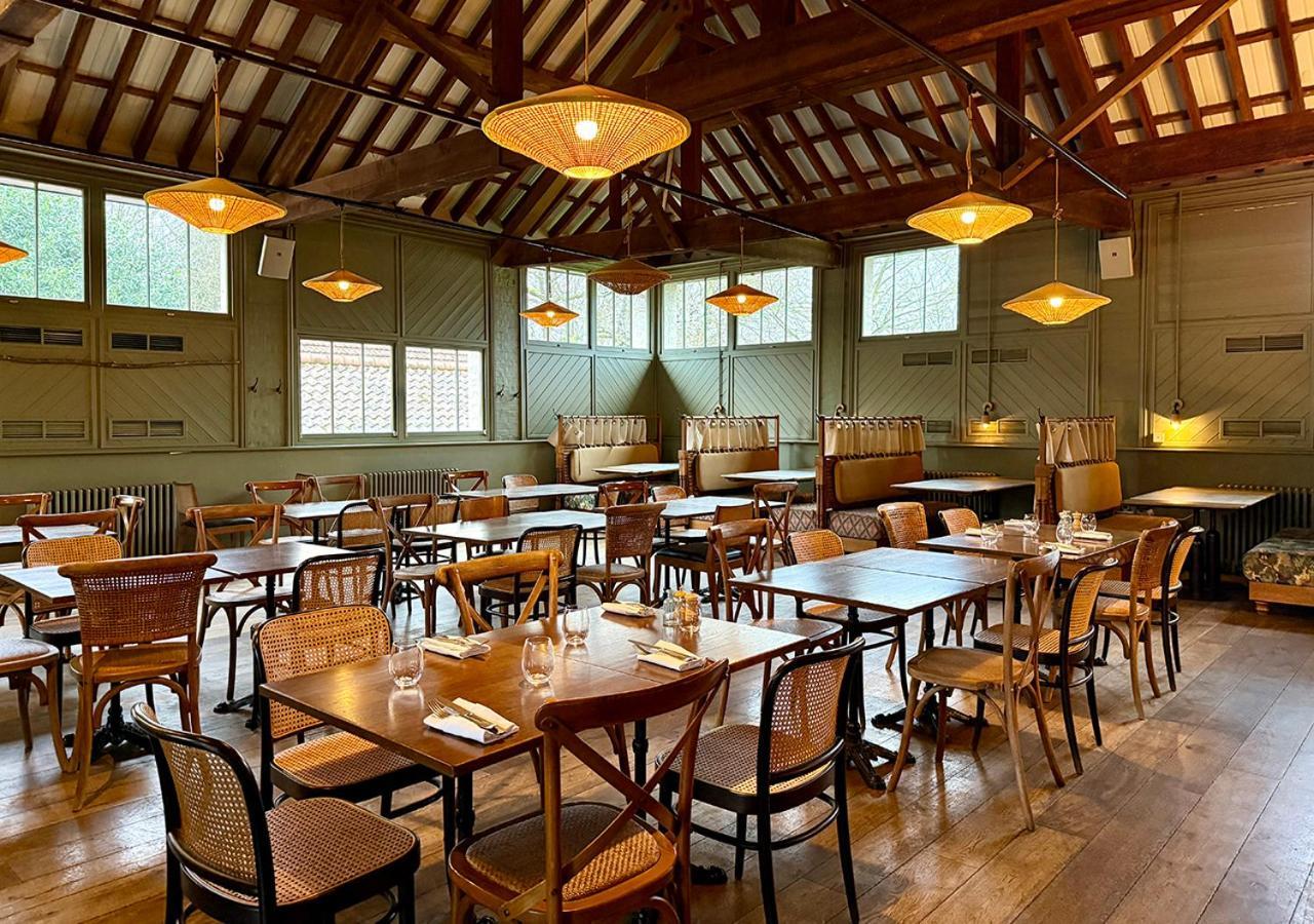 The Ridings At Theobalds Park Hotel Goff's Oak Buitenkant foto