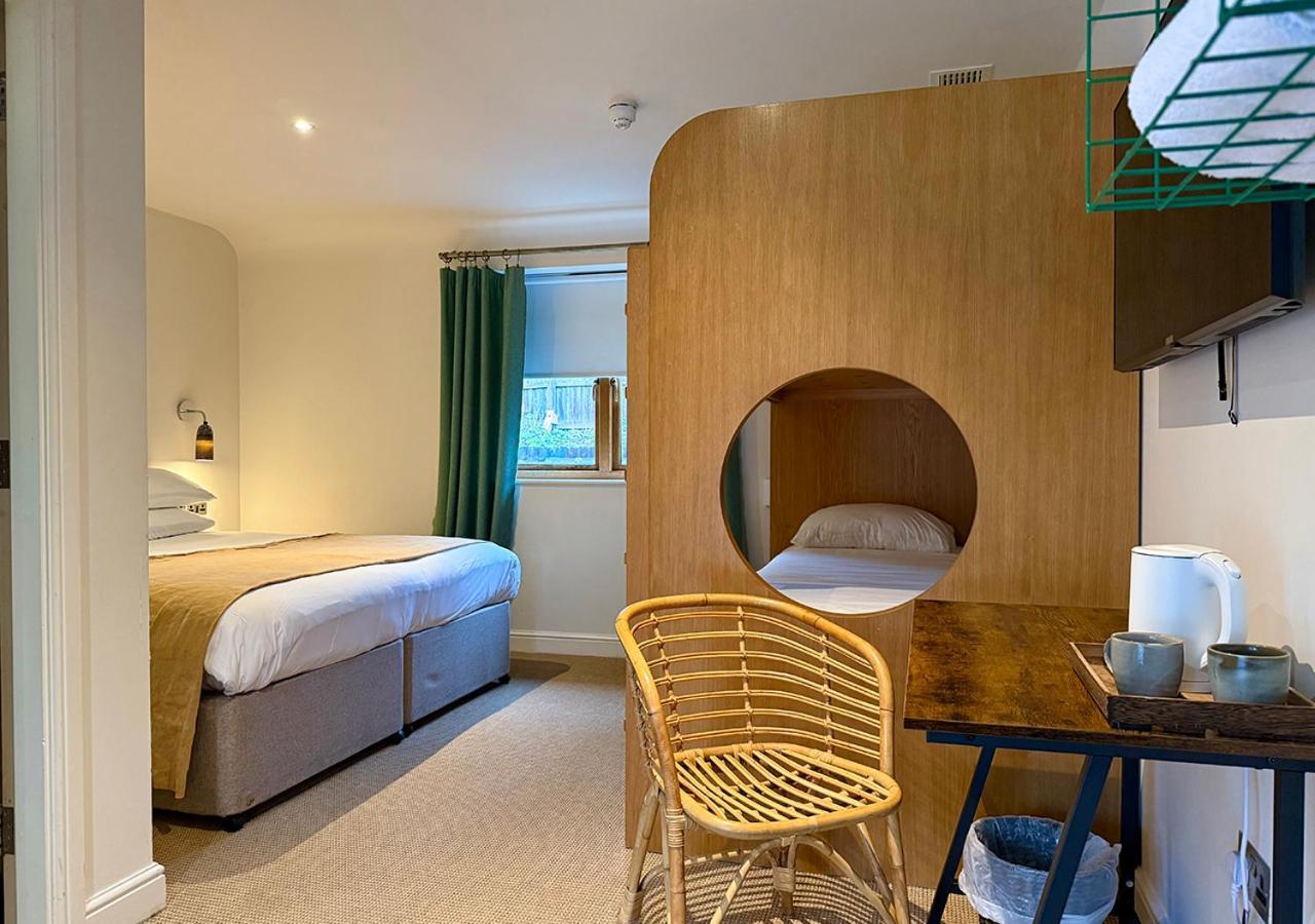The Ridings At Theobalds Park Hotel Goff's Oak Buitenkant foto